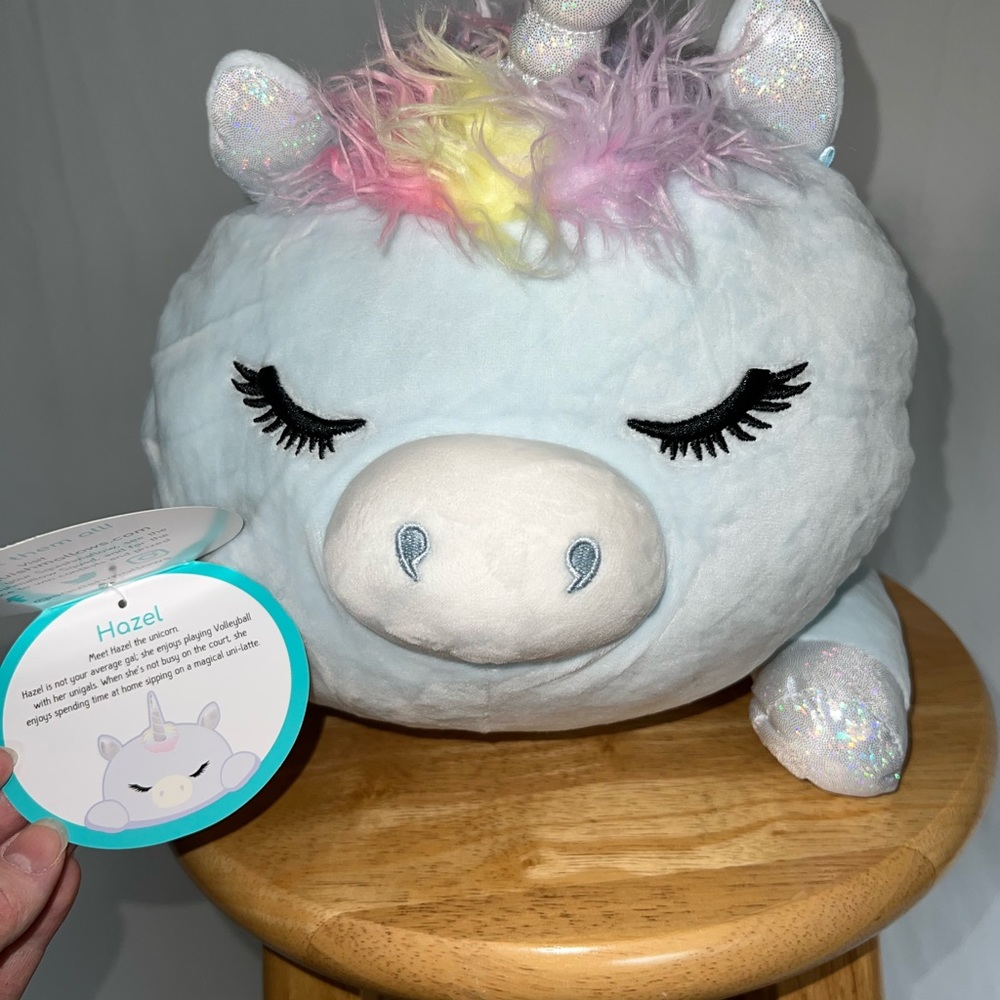 Squishmallow Hazel hug me